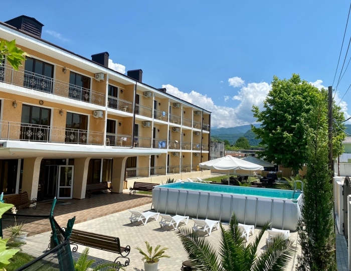 Отель «Тристан» Цандрипш