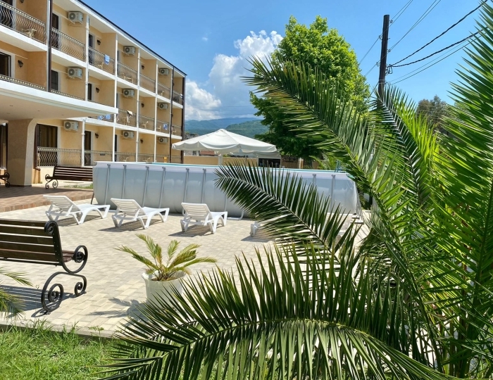 Отель «Тристан» Цандрипш