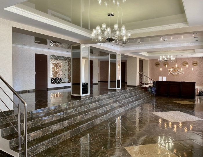 Отель «Тристан» Цандрипш